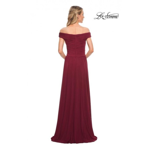 La Femme Off The Shoulder Ruched Jersey Column Gown Wine Red Size 12 NWOT - Picture 2 of 12